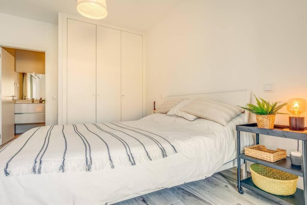 Happiness Apartment - 2Bedroom Apt In 阿尔热祖尔 外观 照片